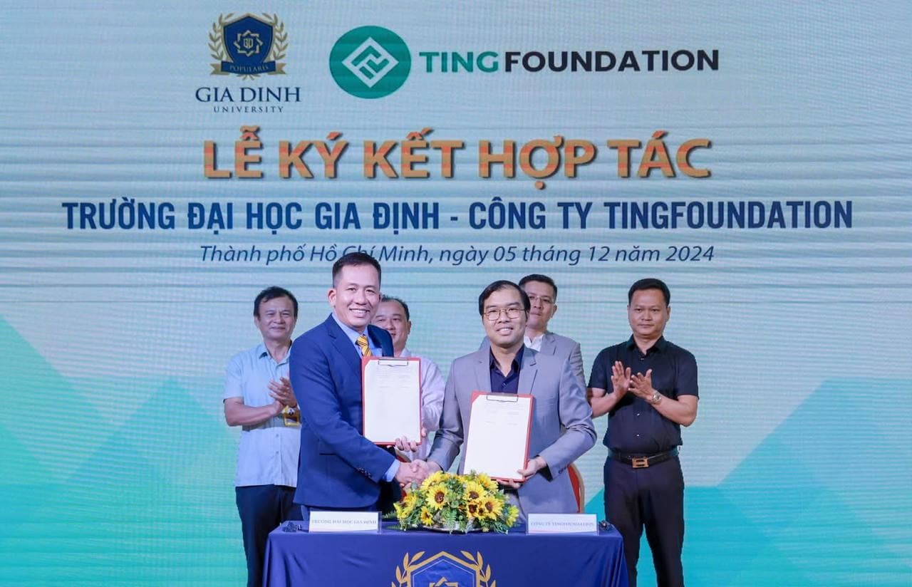 ỨNG DỤNG BLOCKCHAIN VÀ AI TRONG HỌC TẬP