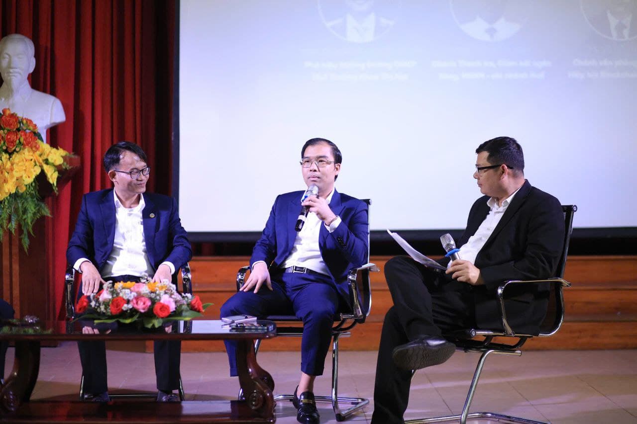 ỨNG DỤNG BLOCKCHAIN & AI TRONG GIÁO DỤC